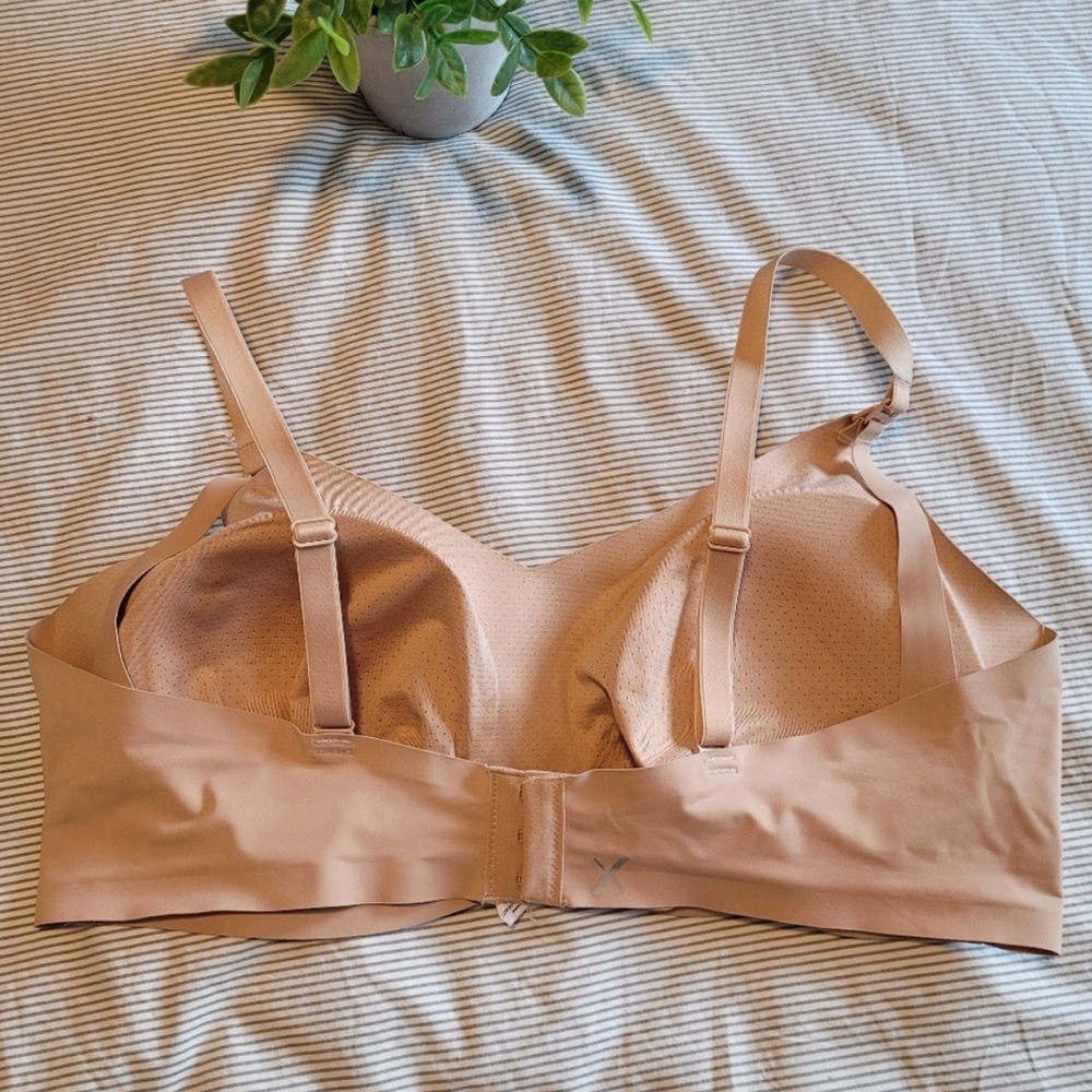 KNIX leakproof nursing bra nude size 8+ (40-42 F-G)